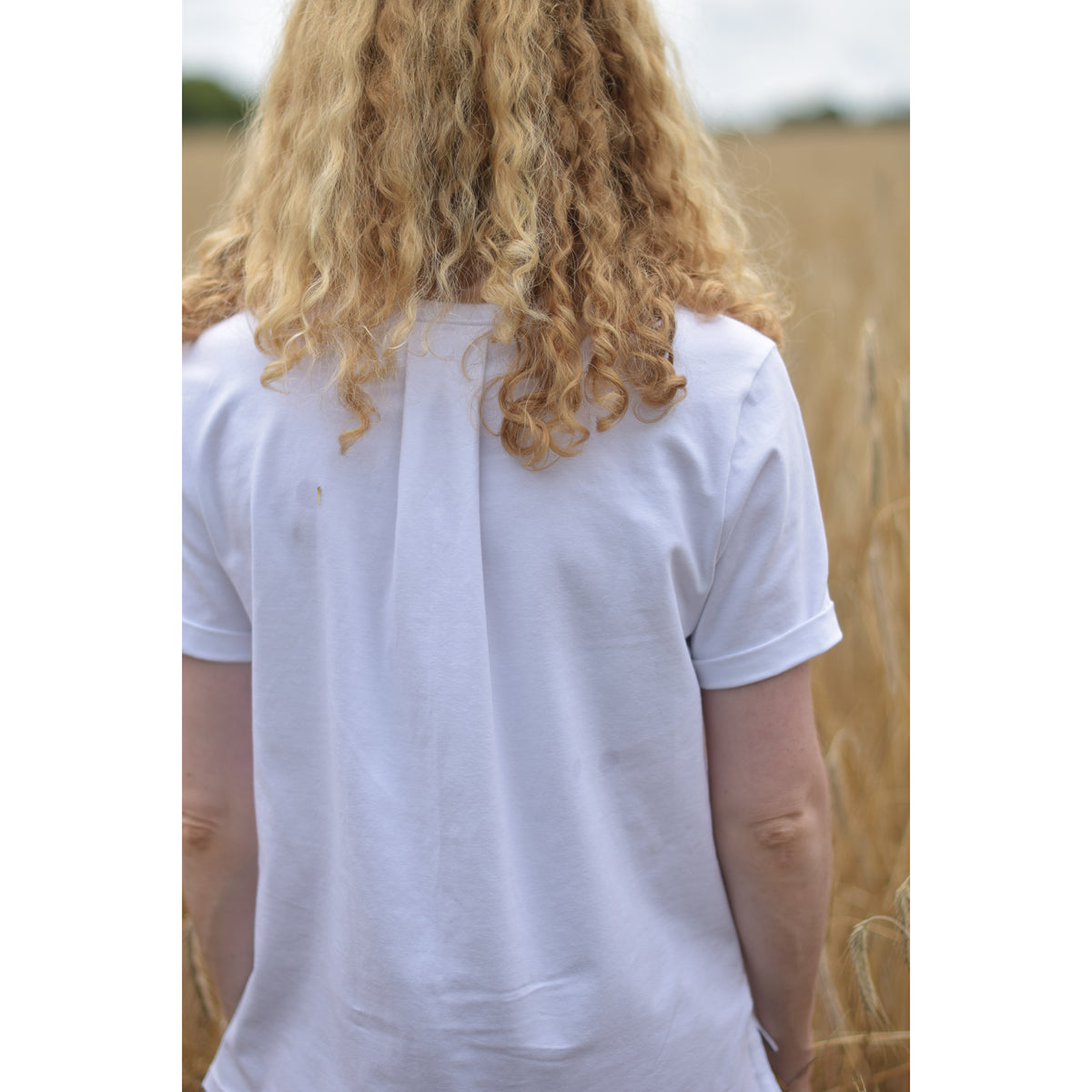 Schnittmuster Shirt Matice genäht als Basic T-Shirt mit Quetschfalte von @goldilocksandthewildones