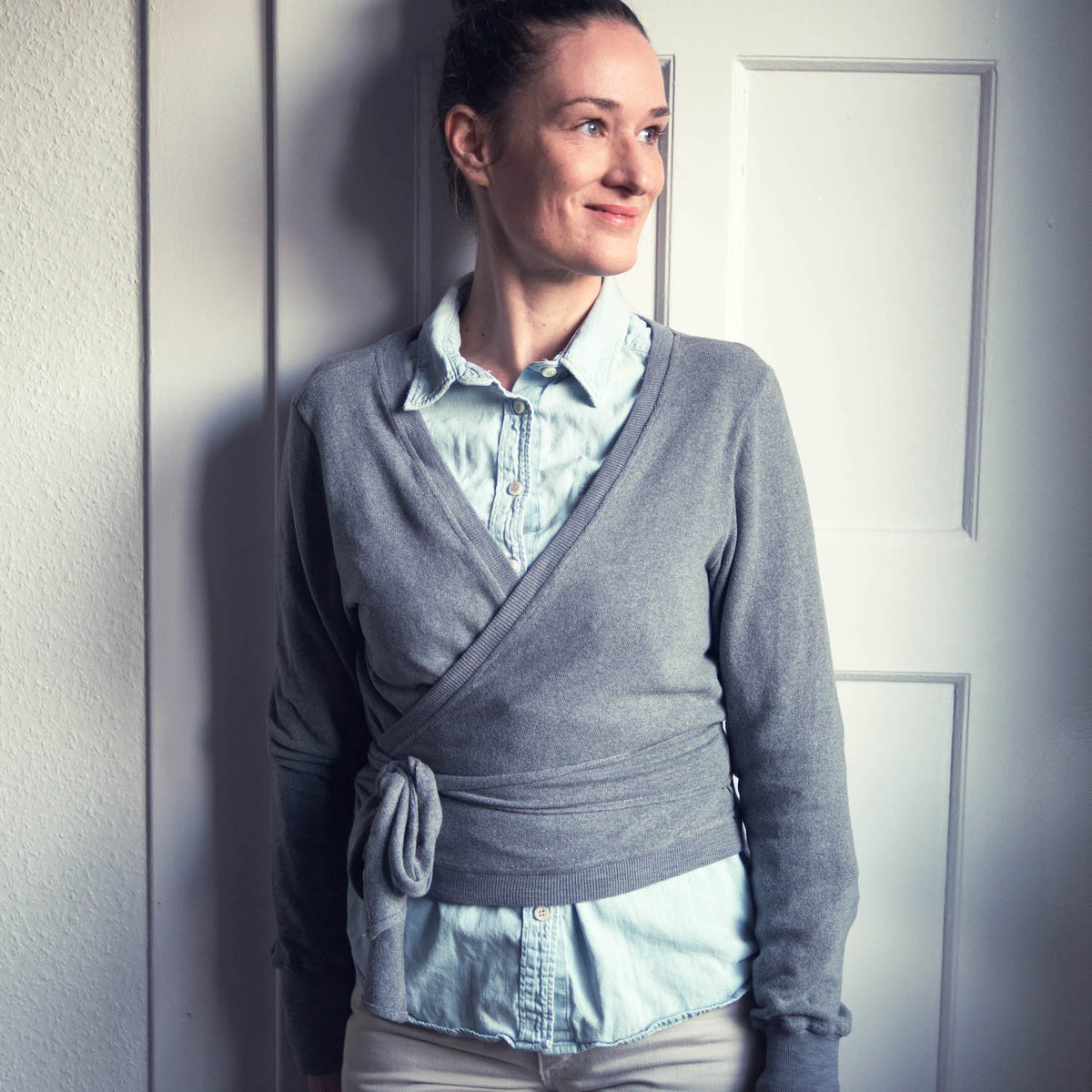 Schnittmuster Wickeljacke Douceur genäht von Heike aus Bene Strick (Baumwolle) von Swafing und Rippbündchen mit Wollanteil in Größe 38 (Brustumfang 91cm, Taillenumfang 70cm, Körpergröße 178cm, Oberarmumfang 28cm, Armlänge 59cm)